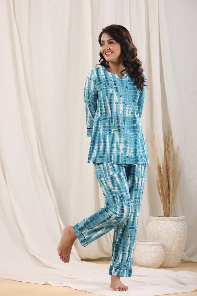Women Tie And Dye Cotton Night Suit