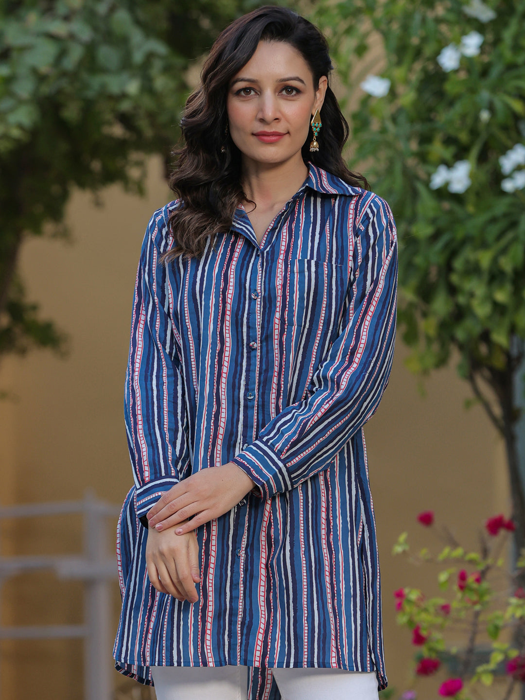Women Indigo Striped Pure Cotton Shirt Tunic, Shirt collar