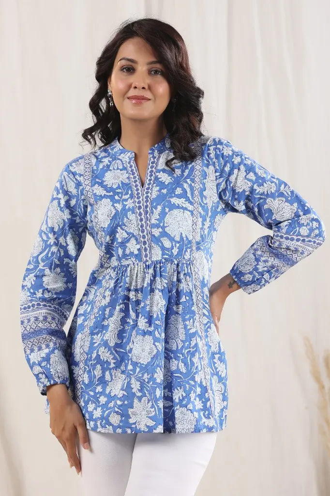 Women Blue Floral Print Mandarin Collar Cotton Top