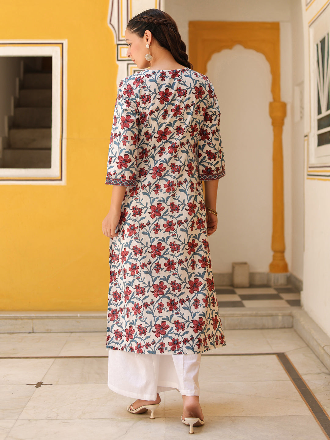 Women Floral Printed Mirror Work Kurta