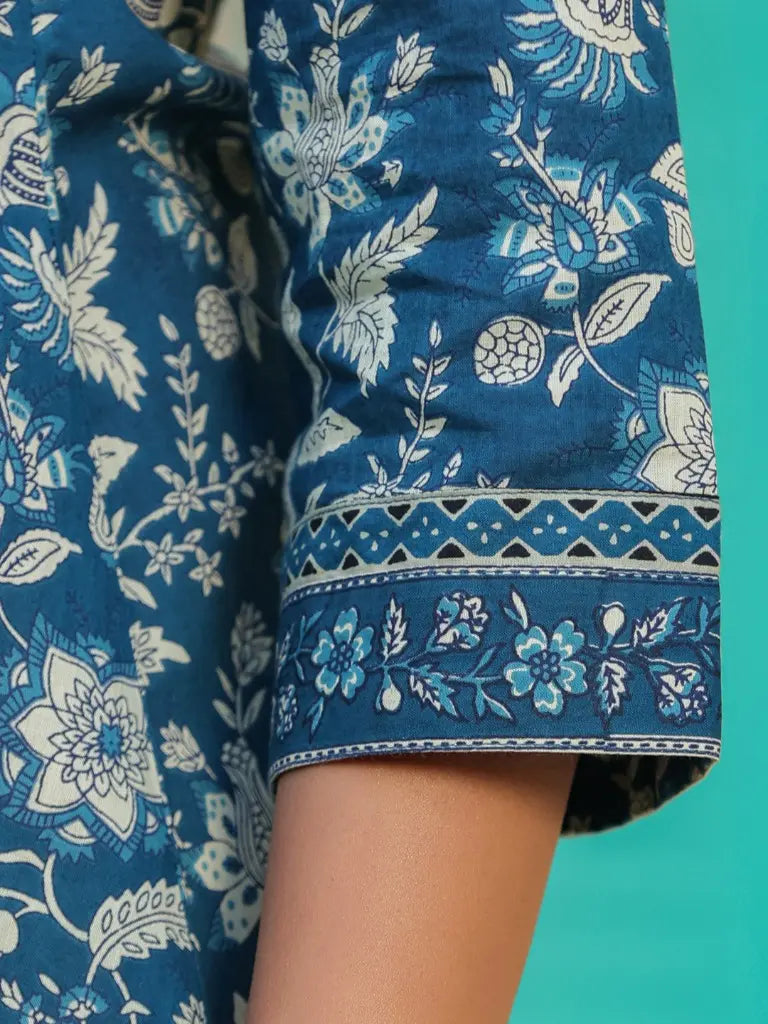 Women Blue Floral Printed A-line Top