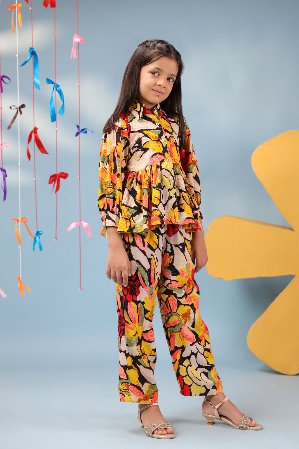Girls Printed Three-Quarter Sleeves Top With Trousers