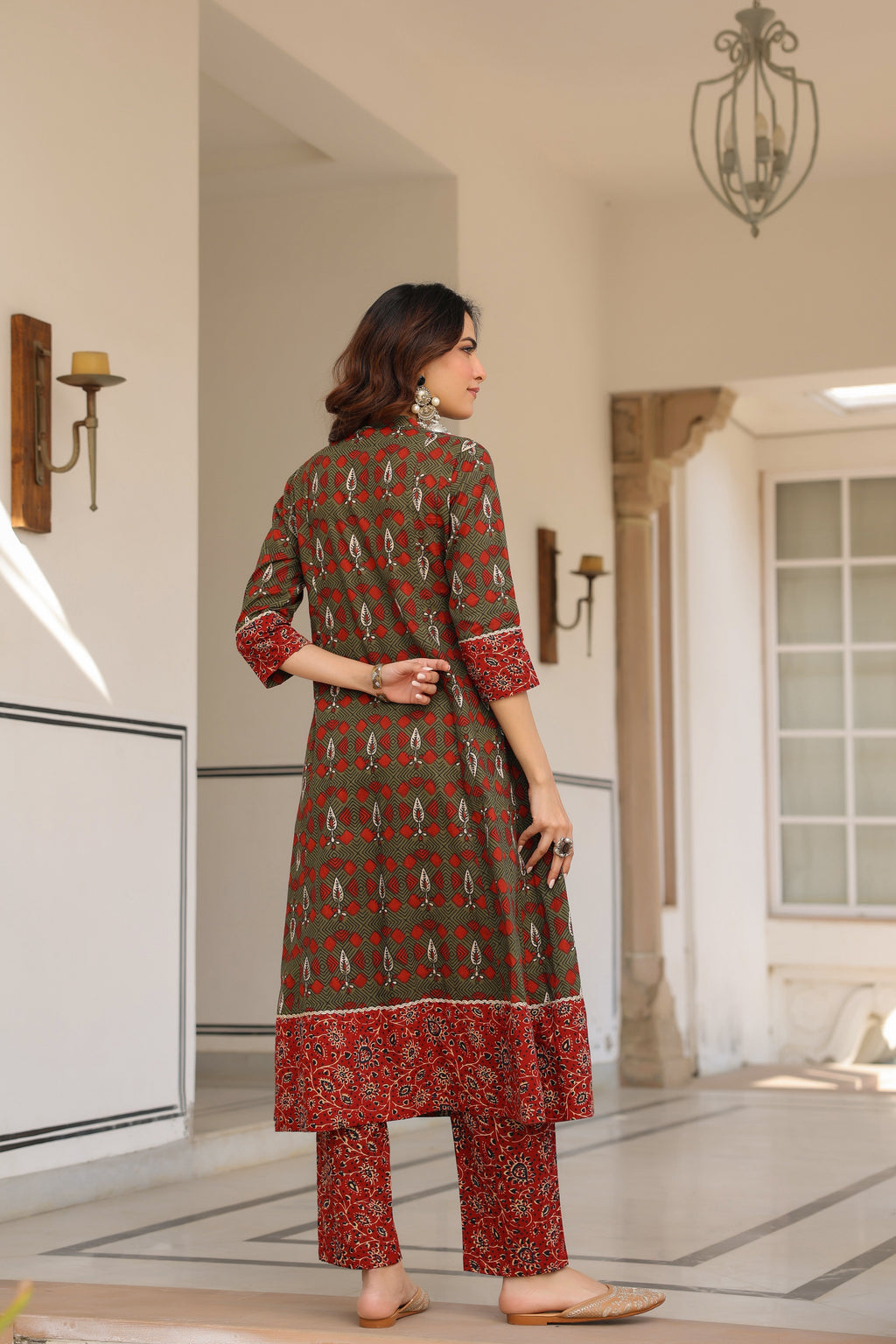 Women Ethnic Motifs Printed Regular Pure Cotton Kurta with Trousers & With Dupatta