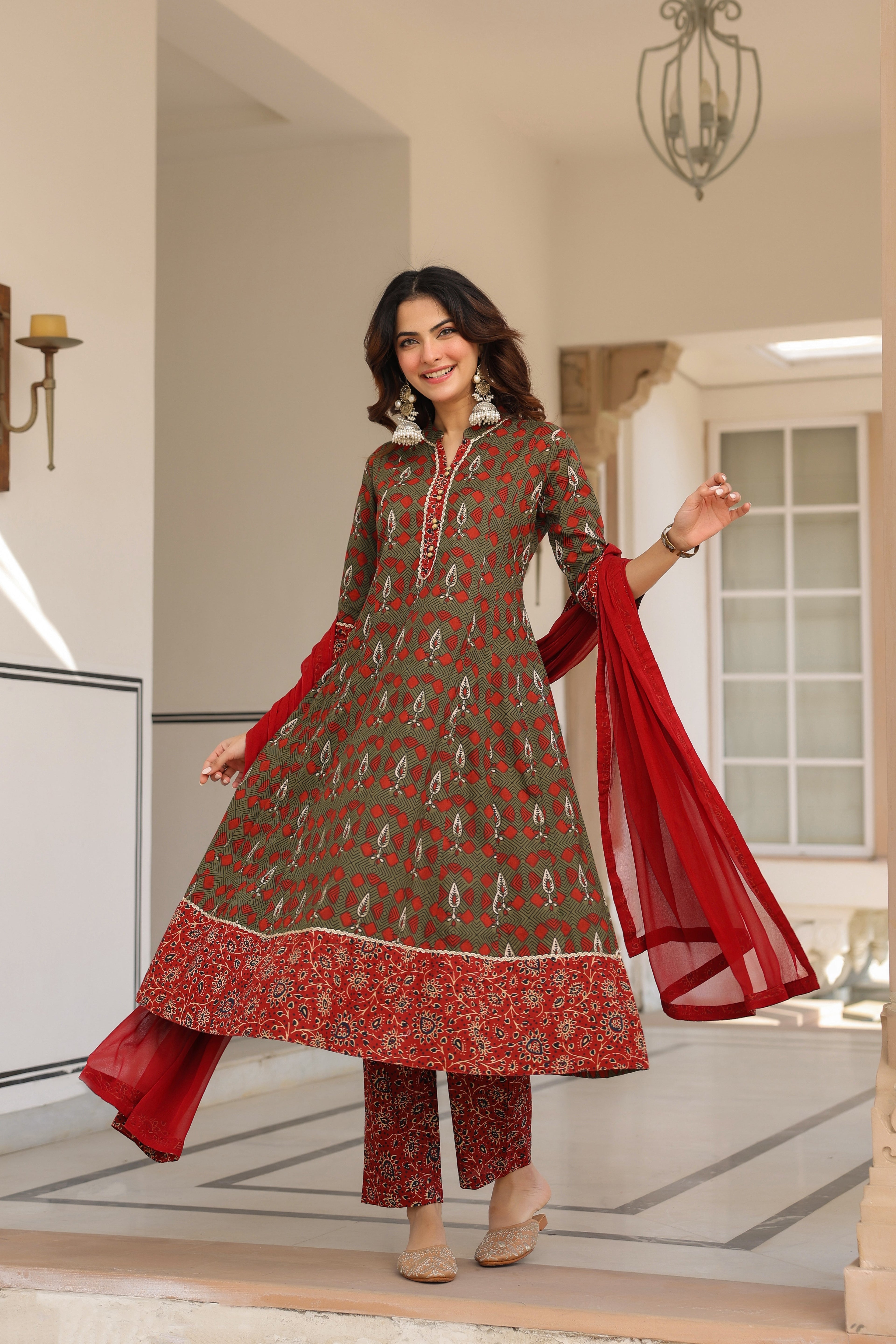 Women Ethnic Motifs Printed Regular Pure Cotton Kurta with Trousers & With Dupatta