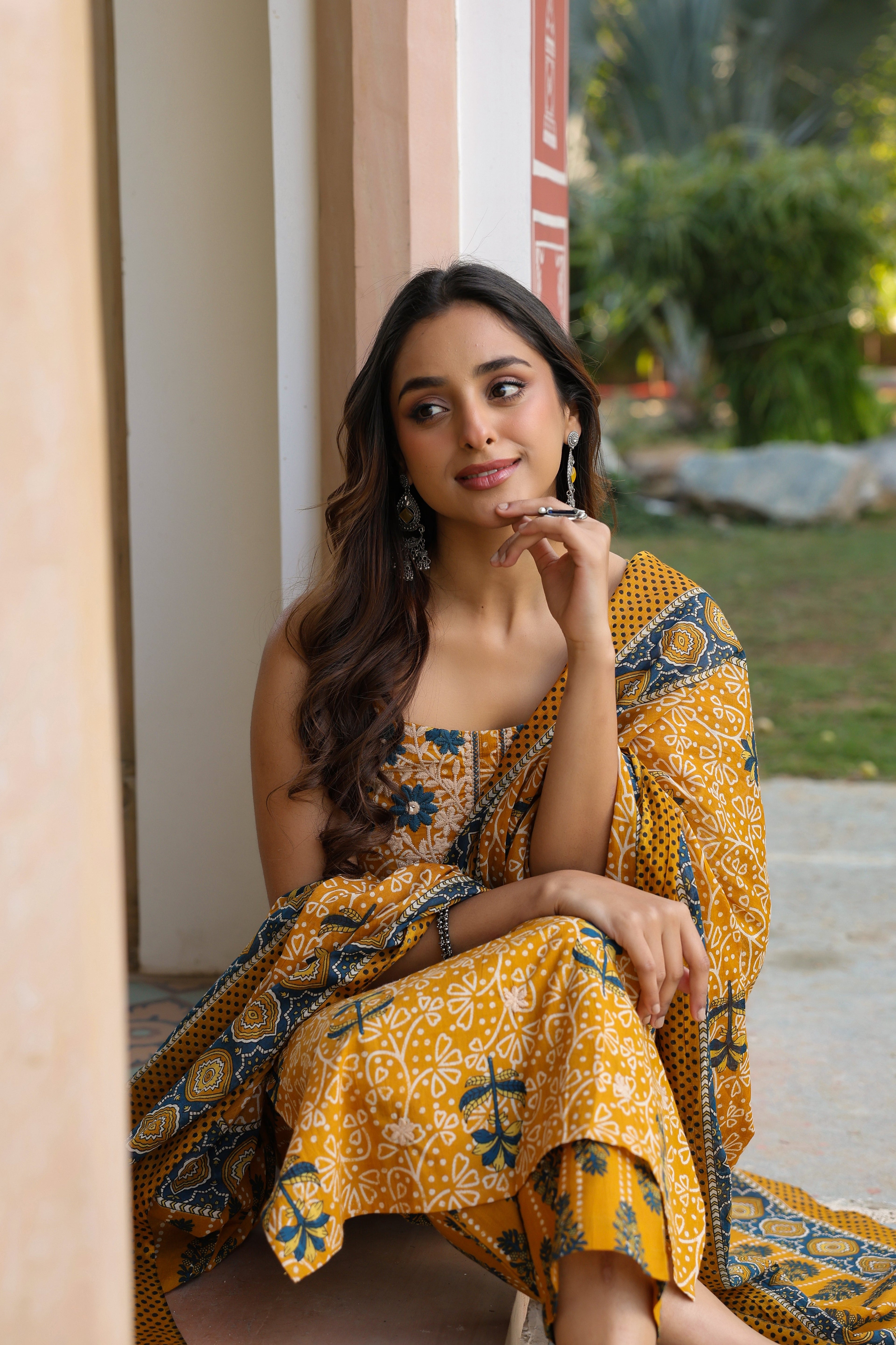 Women Ethnic Motifs Printed Regular Beads and Stones Pure Cotton Kurta with Trousers & With Dupatta